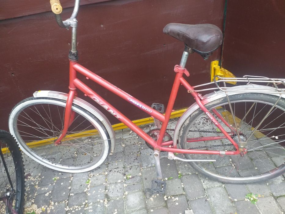 Велосипеди. І запчастини до них.