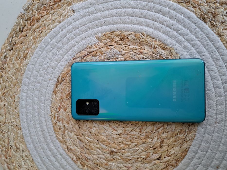 Продам телефоны Б/У