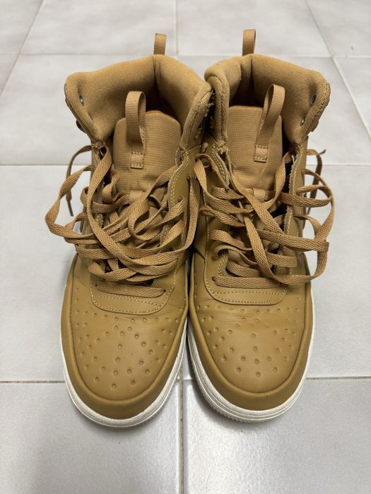 Sapatos NIKE. Tamanho 45.