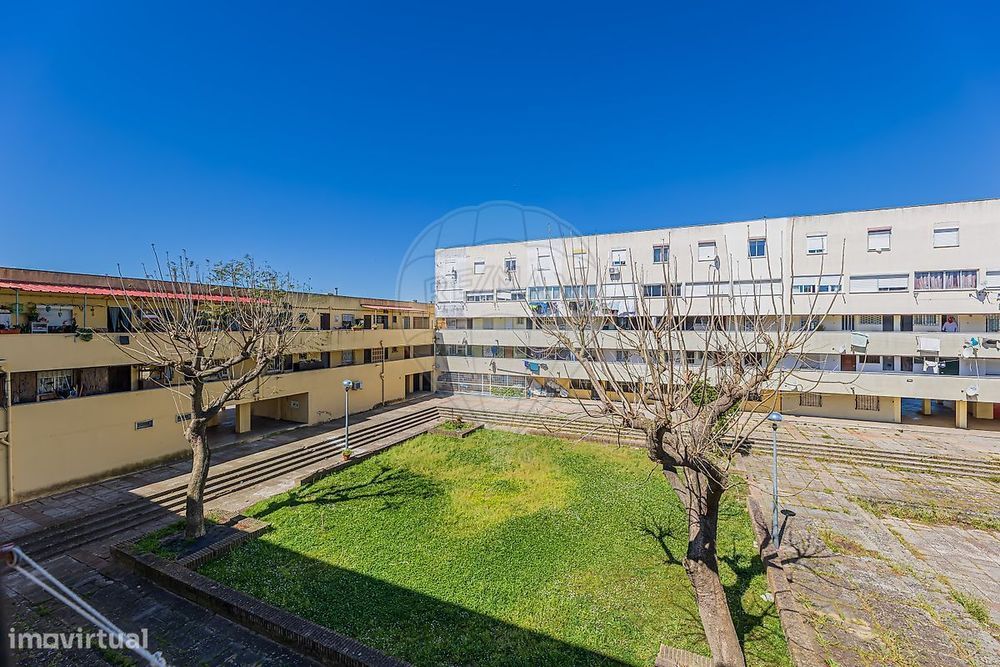 Apartamento T4 para venda