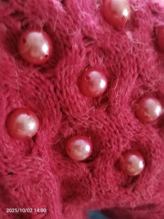 Светр на дівчинку