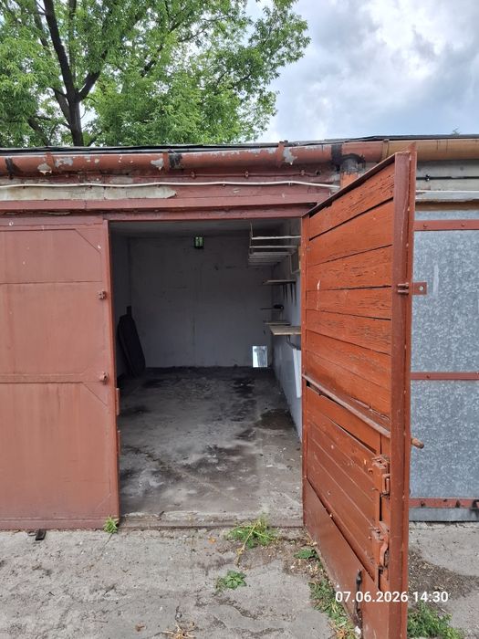 Sprzedam garaż murowany