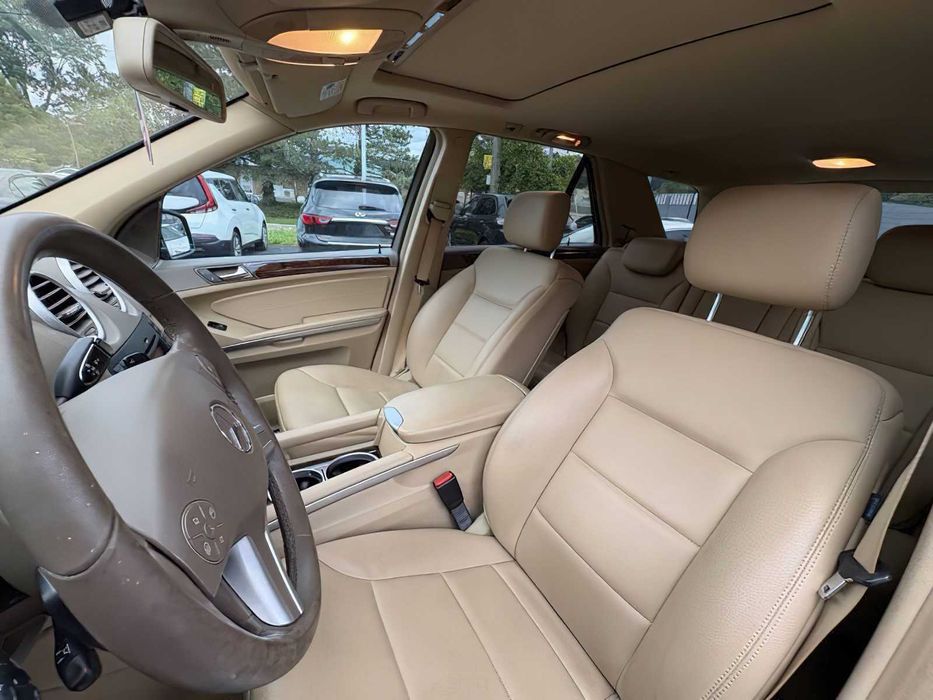 Mercedes-Benz M-Class ML 350      2011