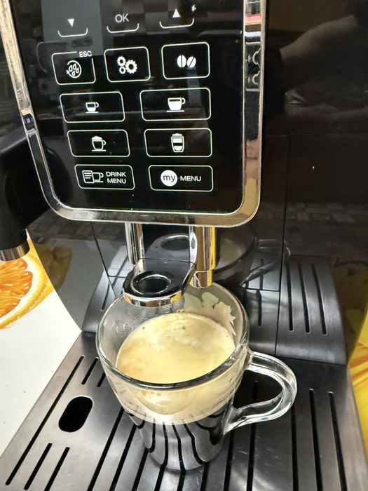 Кофемашина DeLonghi Dinamica ECAM 350.50.B — Идеальное состояние!