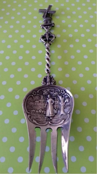 Garfo grande, de bolos