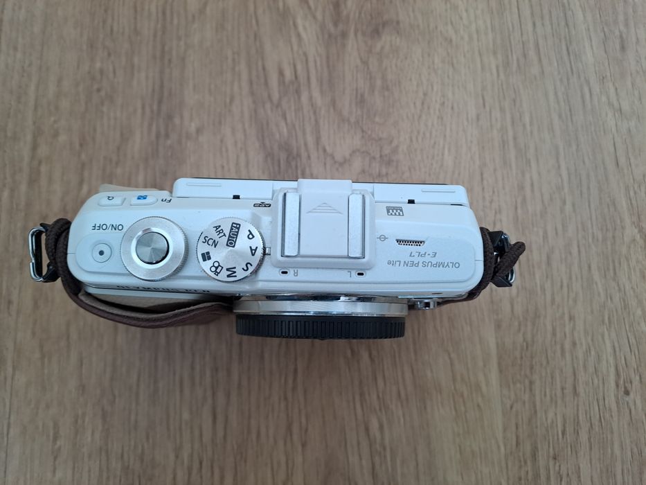 Camara Olympus e-pl7, corpo