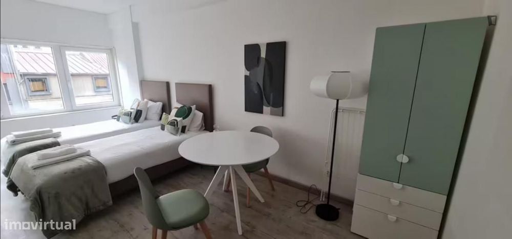 Estúdio - localizado em Paranhos Porto