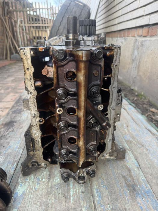 Блок Мотор Хонда НРВ D16W1