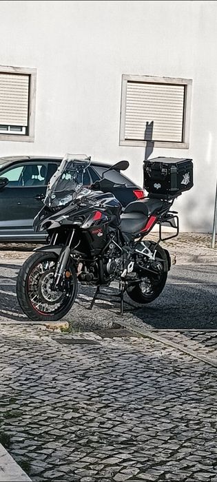 Benelli trk 502x