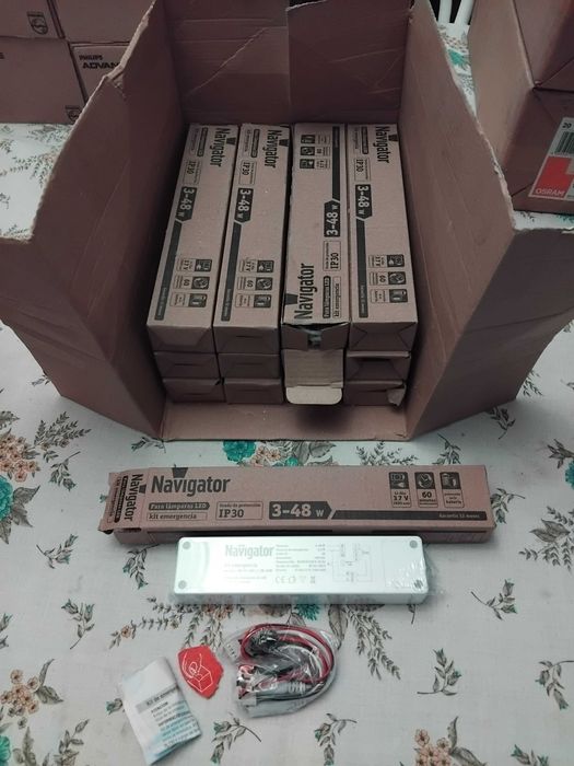 Lote de Material Elétrico (Interruptores, Tomadas, Disjuntores, ..)