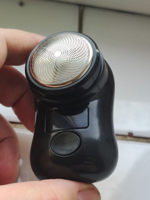 Абсолютно НОВАЯ Мини Электробритва - "JULILAI"