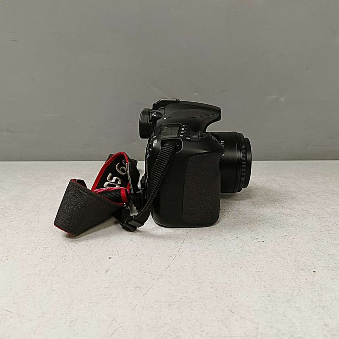 Фотоапарат Canon EOS 60D kit (EF 50 mm 1.8 II)