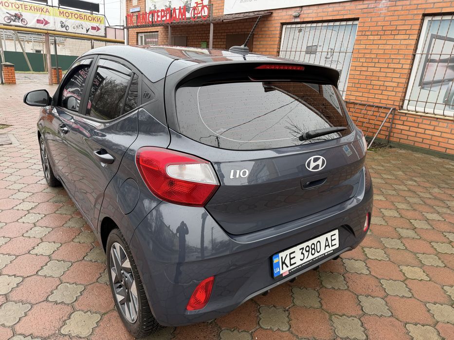 Продам Hyundai  i 10  АВТОМАТ