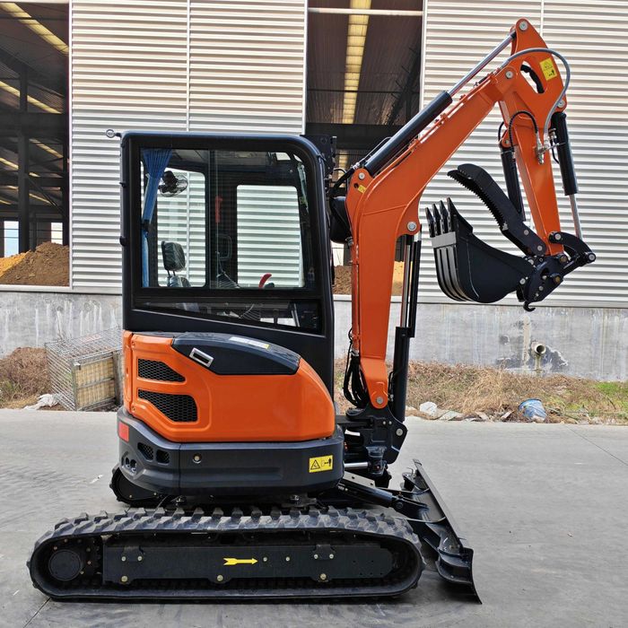 Mini Giratória LANDWARD XT25U 2500KG Motor Yanmar