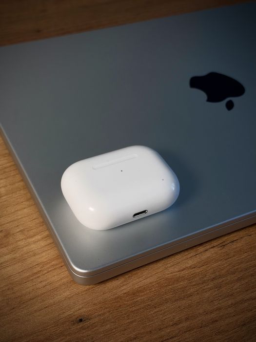 AirPods Pro (Lightning)