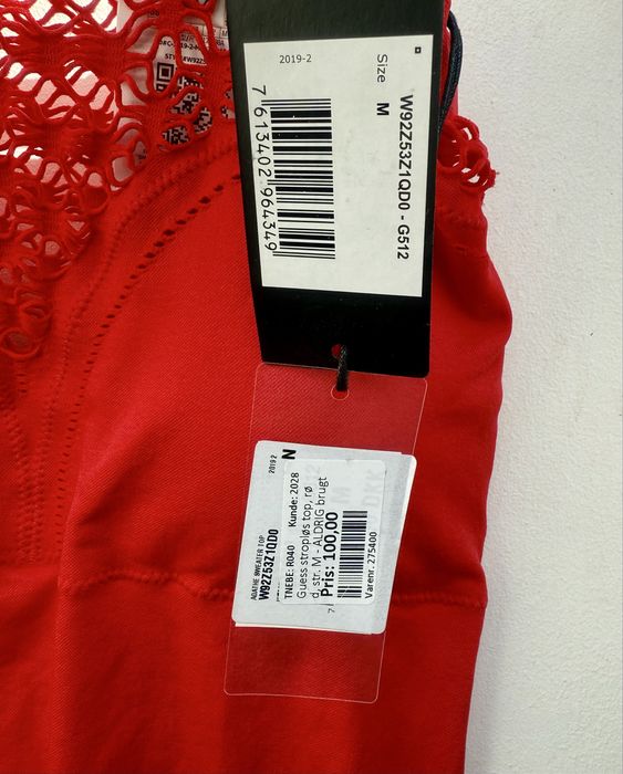 Nowu oryginalny top Guess