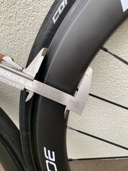 Koła karbonowe v-brake 60x700c 60 mm stożek 1600g!