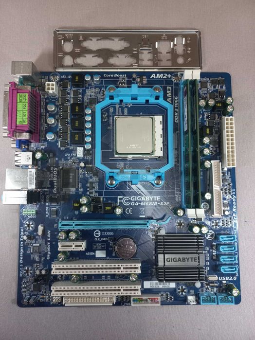 Gigabyte GA-M68M-S2P + AMD II X4 645 + 4гб ДДР2
