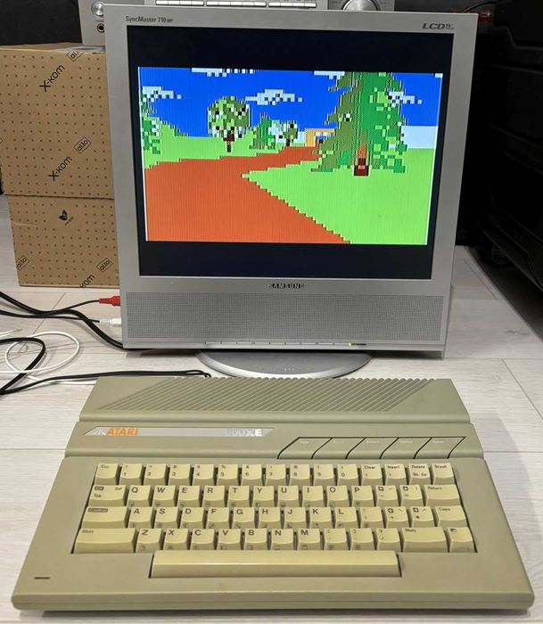 Atari 800XE 1MB zasilacz i adapter video