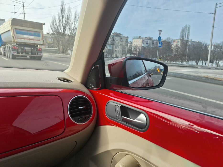 Volkswagen new beetle 2.0TDI 2015