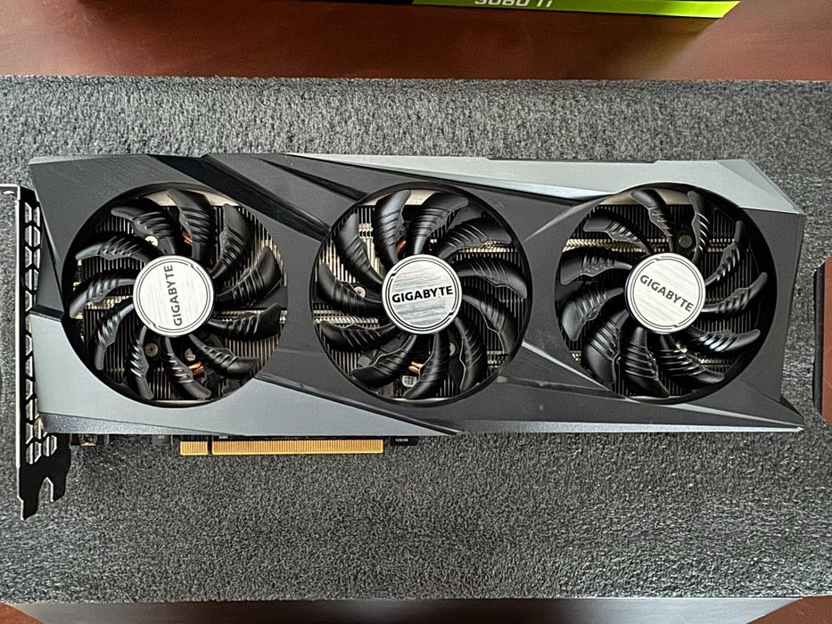 RTX 3060ti 8GB - Gigabyte