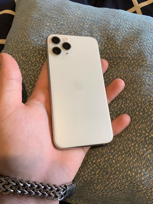 iPhone 11 Pro 64GB не вмикається на запчастини