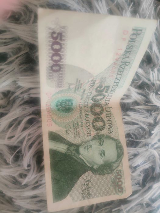 Banknot i monety