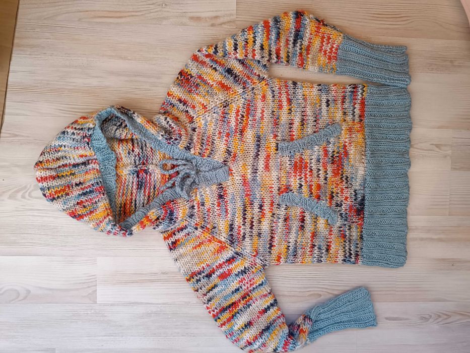 Кофта в'язана тепла з капюшоном