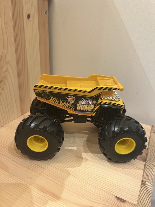 Hot wheel Gotta Dump