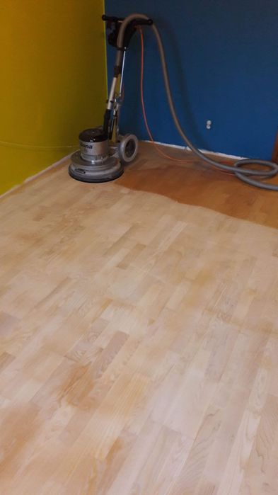 Cyklinowanie bezpyłowe podłóg drewnianych, cyklinowanie schodów