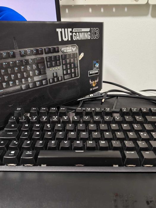Teclado Mecânico ASUS TUF K3 RGB (Layout PT) – C/ Garantia e Caixa