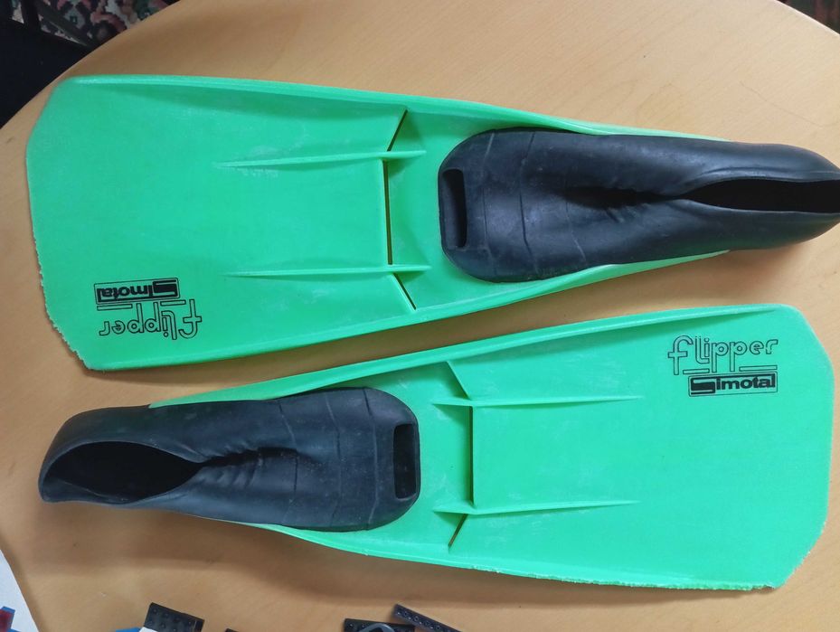 Barbatanas marca "Simotal" - número 38 / 39 - desportos aquáticos