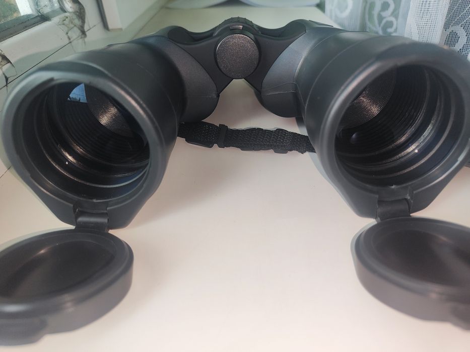 Бінокль YUKON 10x50 WA