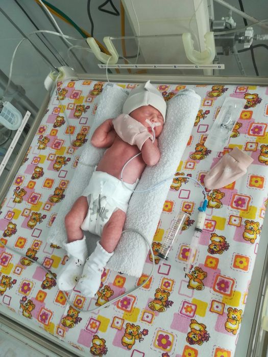 Дуже потребую допомоги родила двійню потрібна їжа та одяг