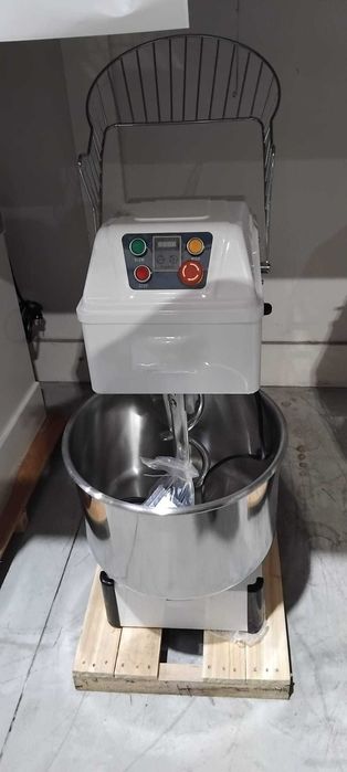 Amassadeira Espiral 30L - NOVA