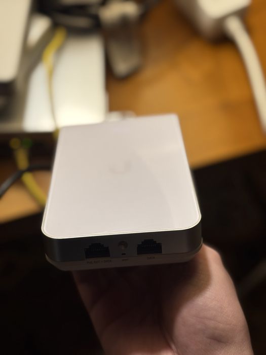 Ubiquiti UniFi UAP-AC-IW PRO