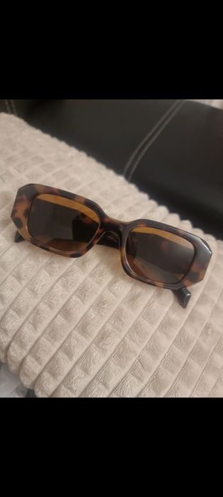 Okulary Prada...