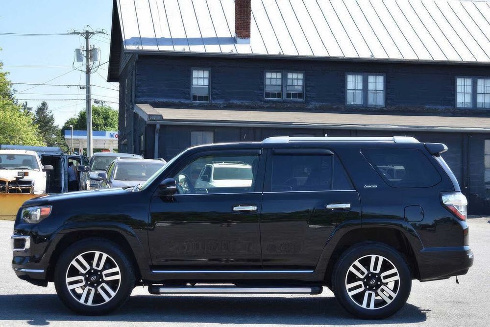 Toyota 4Runner      2018