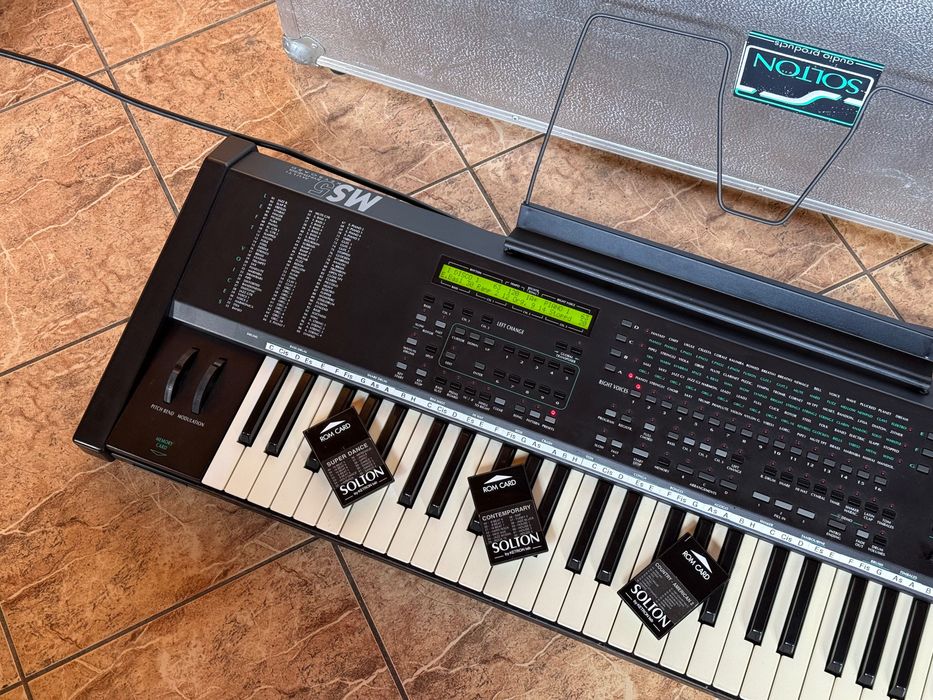 Keyboard organy Solton MS5 case podnutnik karty pamięci
