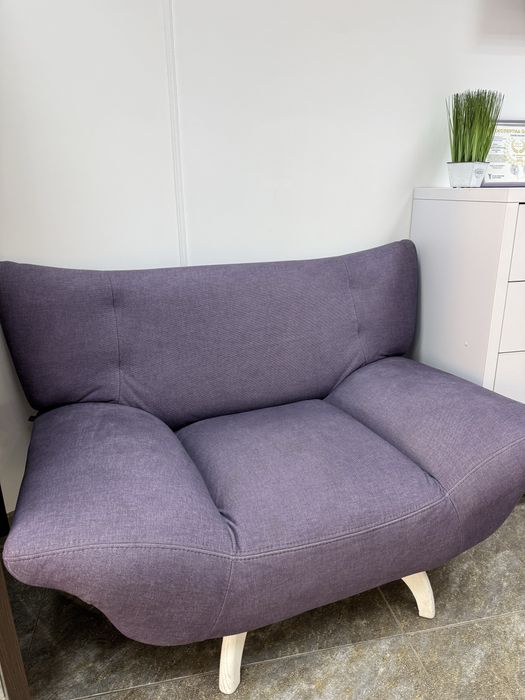 Меблі для салону/ кабінету/офісу