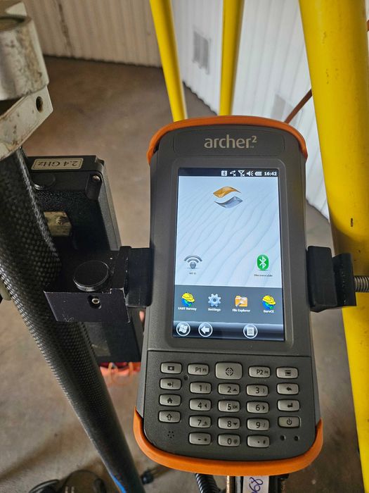 Estação Total Spectra Precision Focus 10 (5")