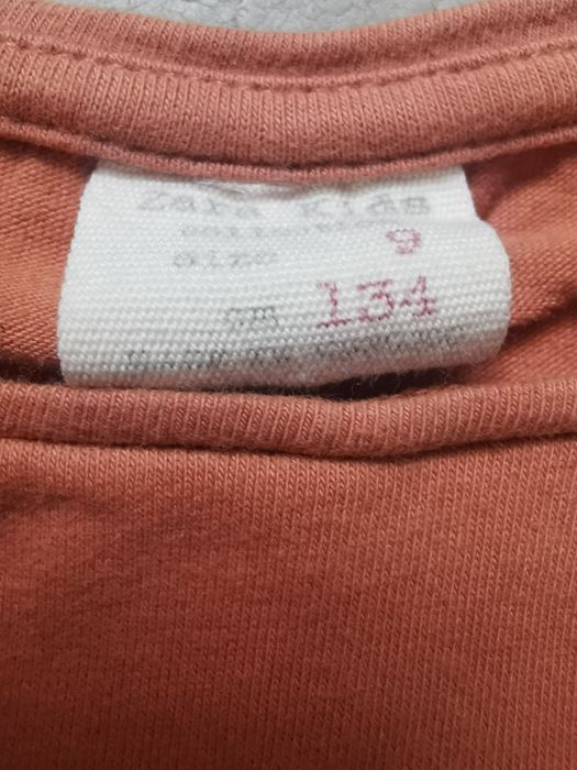 Bluzka Zara Kids z koralikami w jablkur. 134
Stan i jakość - bardzo