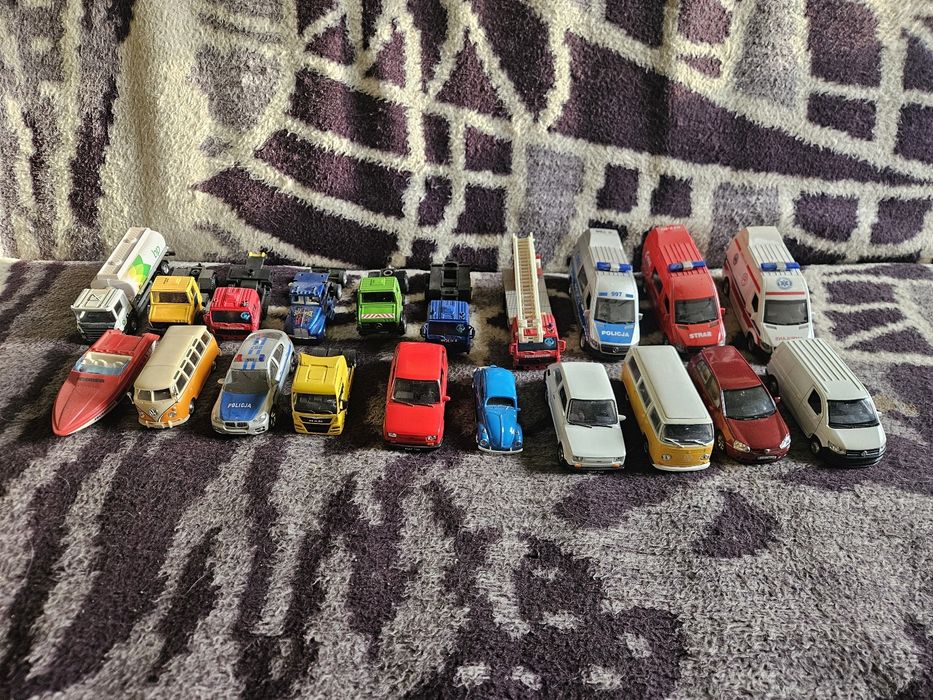 Modele samochodów 1:43