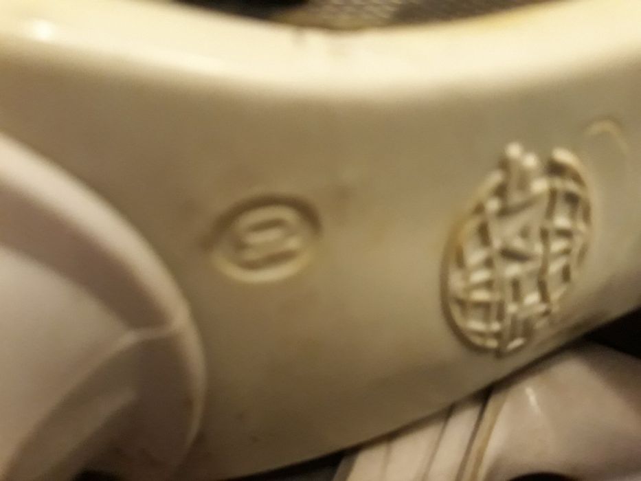 Продам профессиональные коньки Graf Supra 705