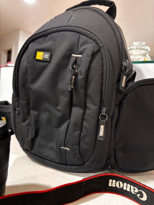 Máquina fotográfica Cânon EOS 100D