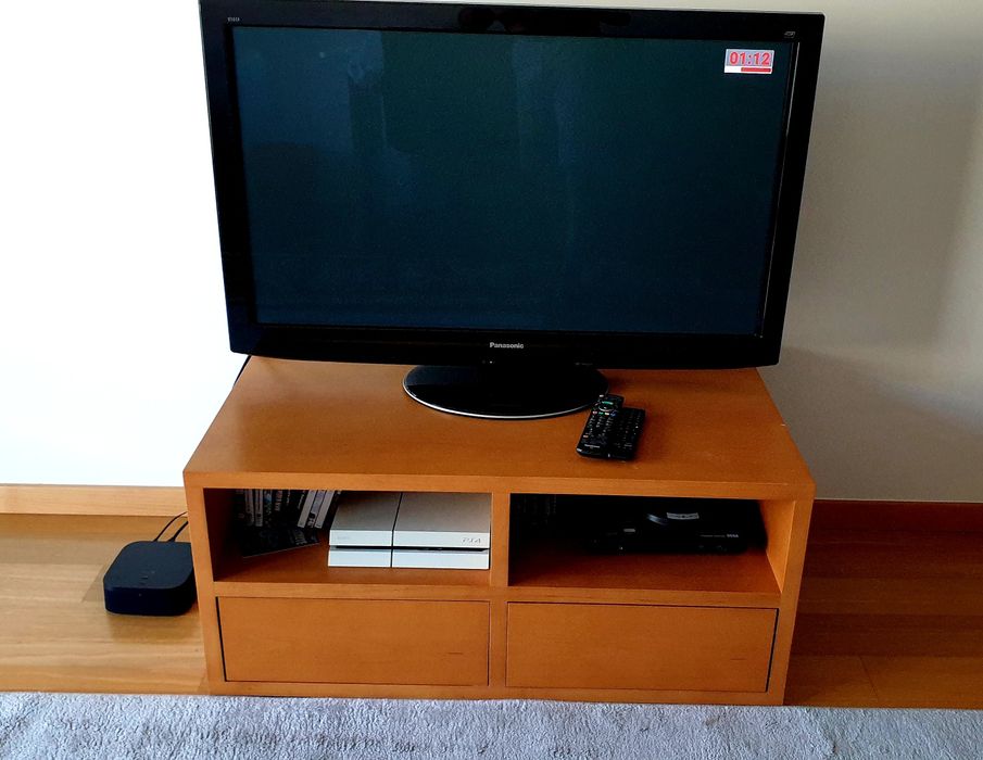 Móvel TV + Secretária + Móvel para livros