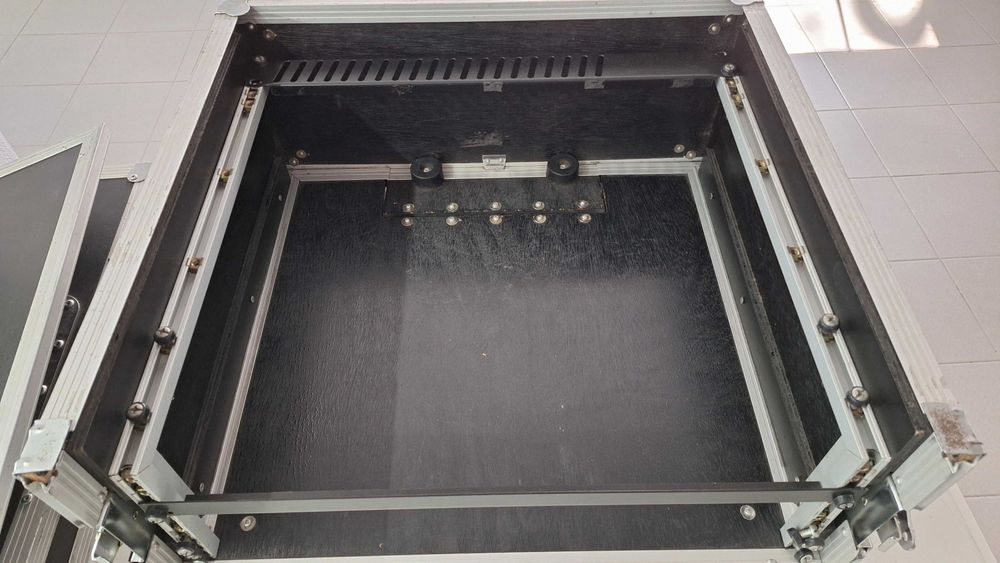 Rack / Flightcase Várias - SKB, Mesa Mistura, etc