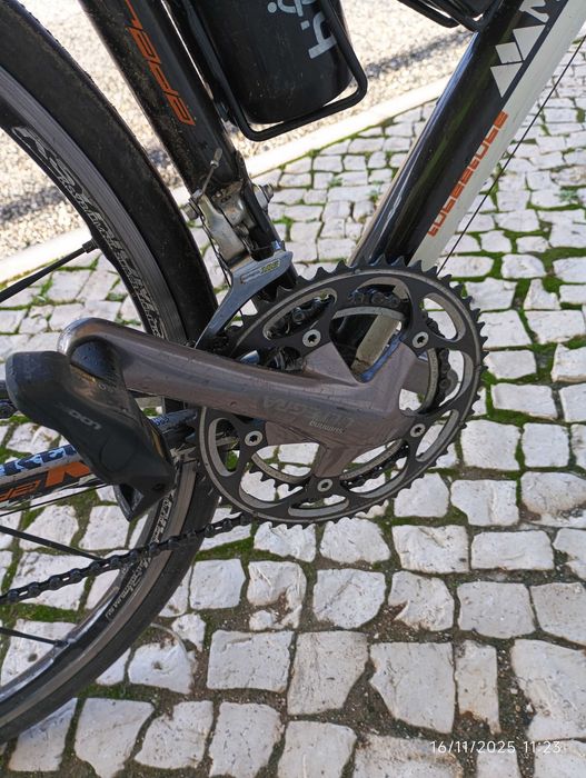 Bicicleta KTM carbono