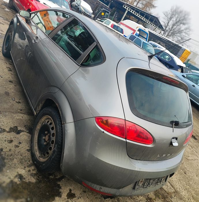Seat Leon 2 drzwi tylne lewe lub prawe