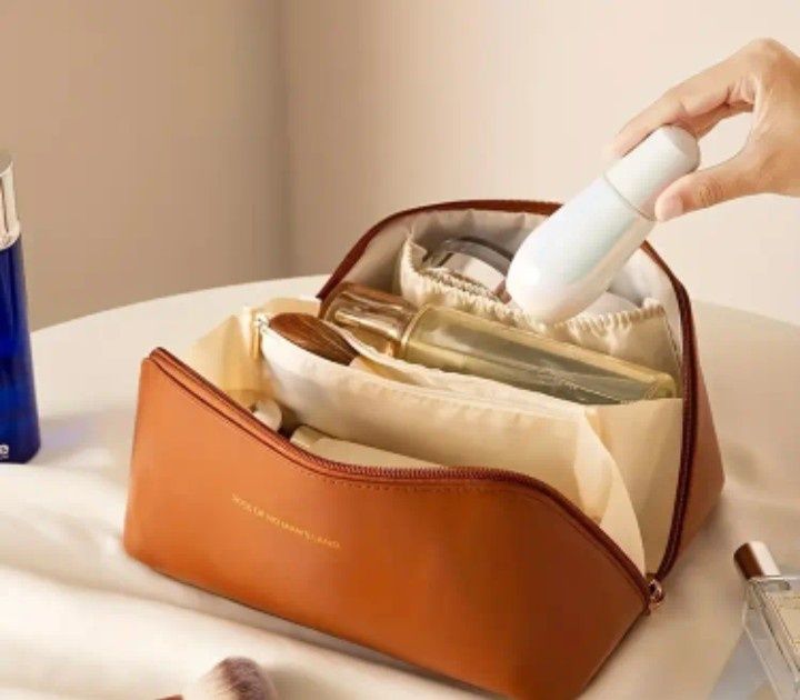 Kosmetyczka damska rozkładana podróżna